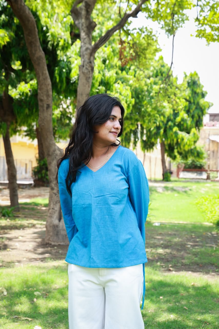 Linen blue bell sleeve top with cute detailings